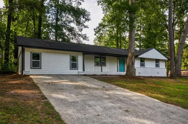 $390,000 | 1961 Oak Leaf Court, Marietta, GA 30008