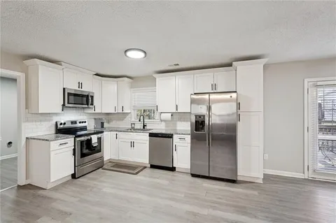 $385,000 | 1961 Oak Leaf Court, Marietta, GA 30008