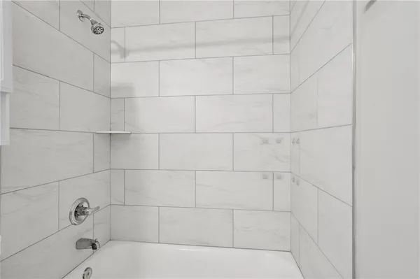 $385,000 | 1961 Oak Leaf Court, Marietta, GA 30008