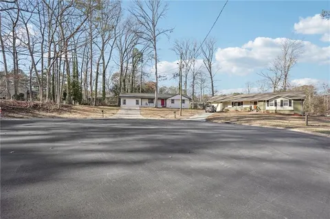 $385,000 | 1961 Oak Leaf Court, Marietta, GA 30008