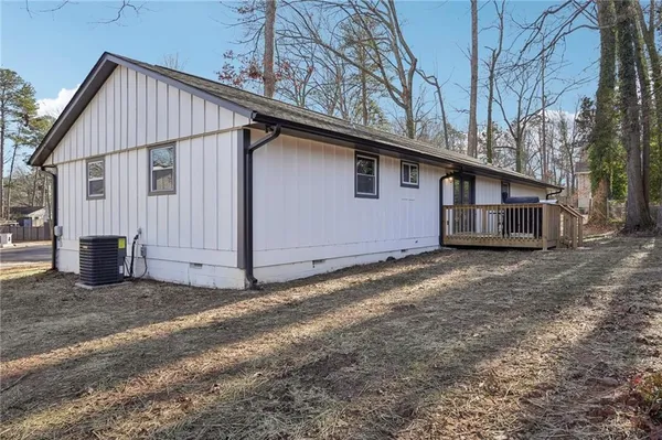 $385,000 | 1961 Oak Leaf Court, Marietta, GA 30008