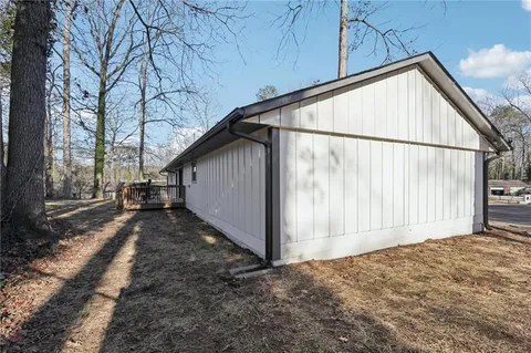 $385,000 | 1961 Oak Leaf Court, Marietta, GA 30008