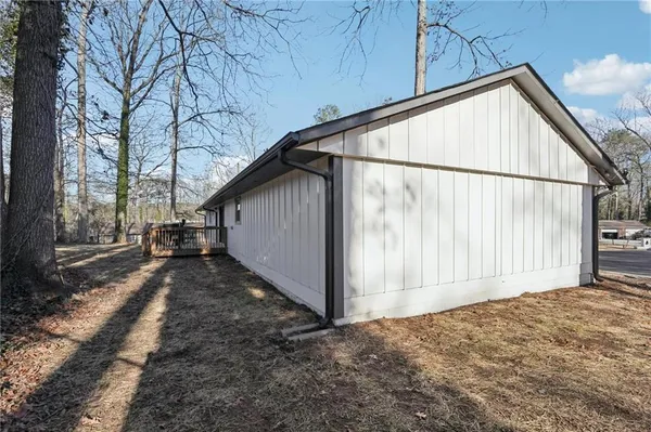 $385,000 | 1961 Oak Leaf Court, Marietta, GA 30008