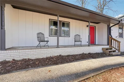 $385,000 | 1961 Oak Leaf Court, Marietta, GA 30008