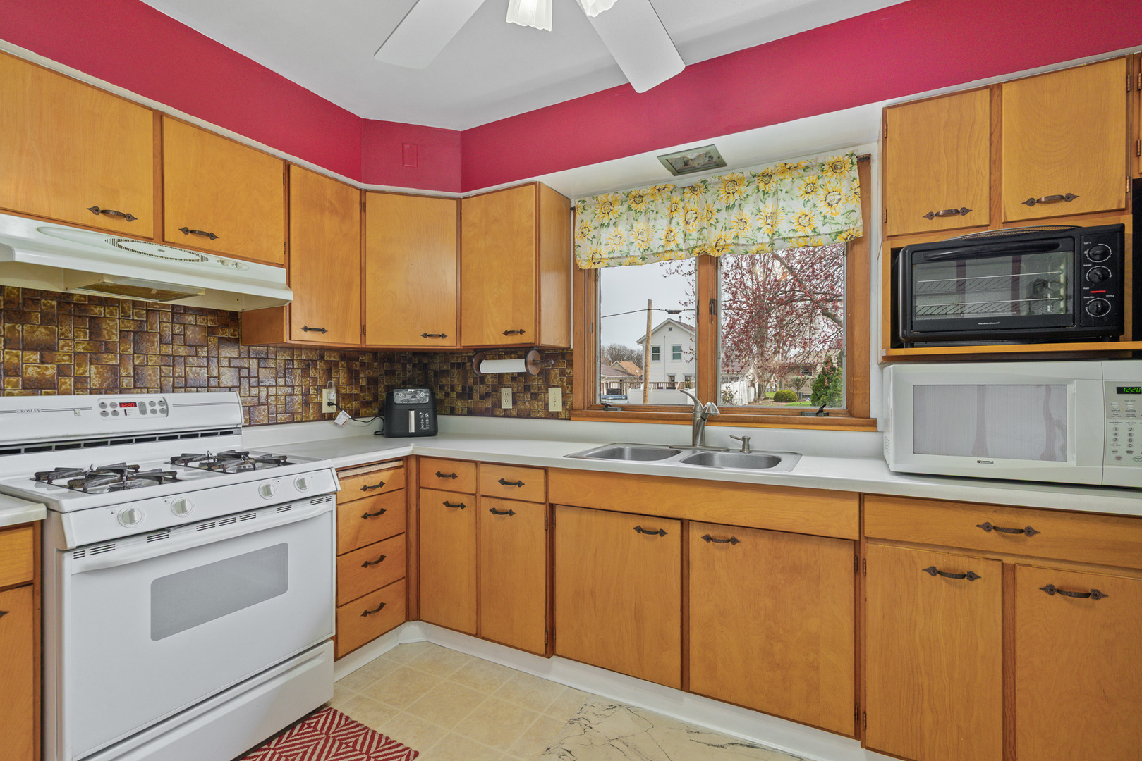 618 Chambers Street Ottawa, IL 61350 - Photo 4 of 32