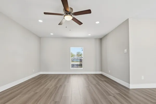 $265,000 | 301 South Brown Drive, Texas City, TX 77591