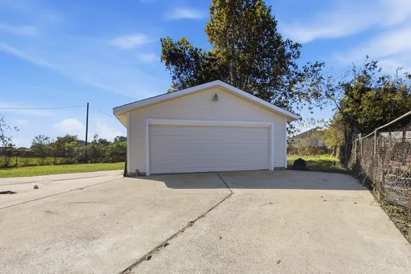 $265,000 | 301 South Brown Drive, Texas City, TX 77591