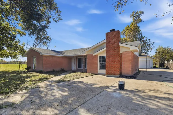 $265,000 | 301 South Brown Drive, Texas City, TX 77591