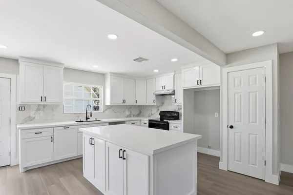 $265,000 | 301 South Brown Drive, Texas City, TX 77591