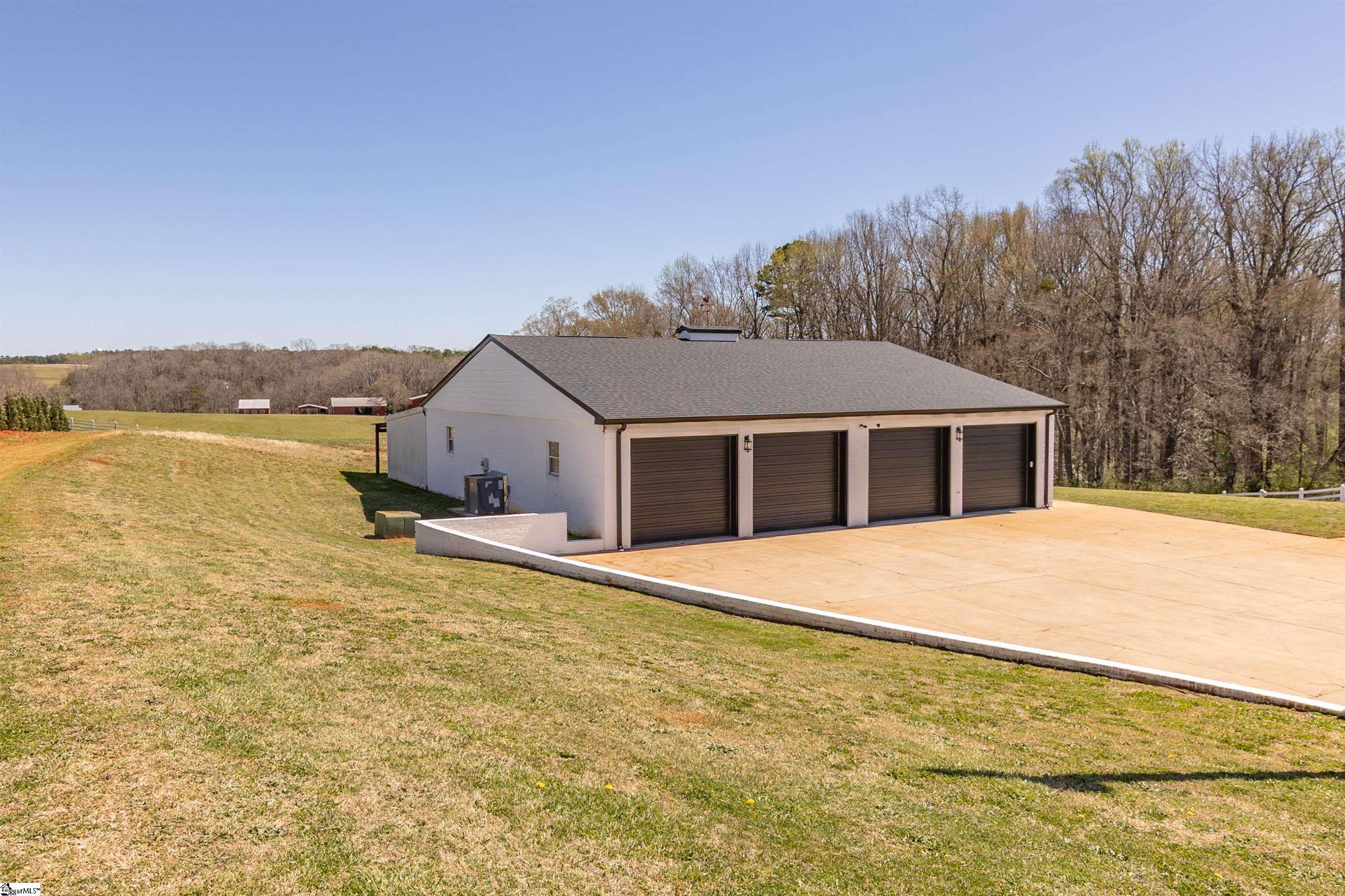1931 Gibbs Shoals Road Greer, SC 29650 - Photo 9 of 50 Gallery Image 9