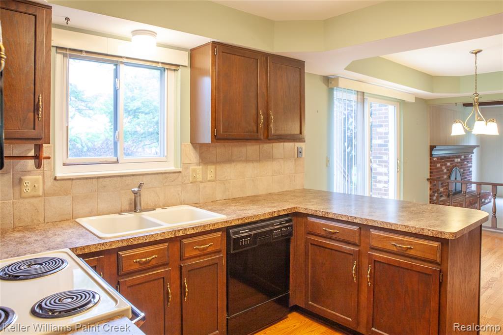 2680 Powderhorn Ridge Road Rochester, MI 48309 - Photo 16 of 44