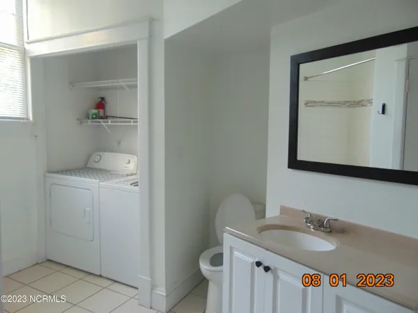 $2,200 | 215 Dock Street, Wilmington, NC 28401