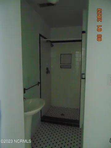 $2,200 | 215 Dock Street, Wilmington, NC 28401