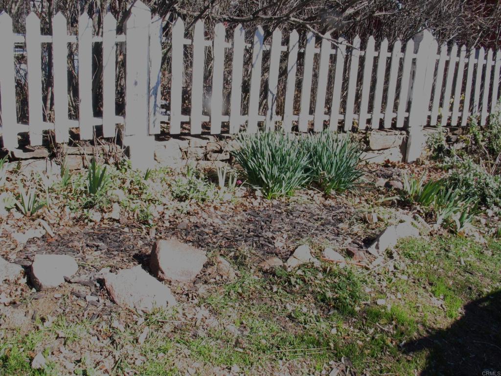 2102 3rd Street Julian, CA 92036 - Photo 15 of 20 a view of wooden fence