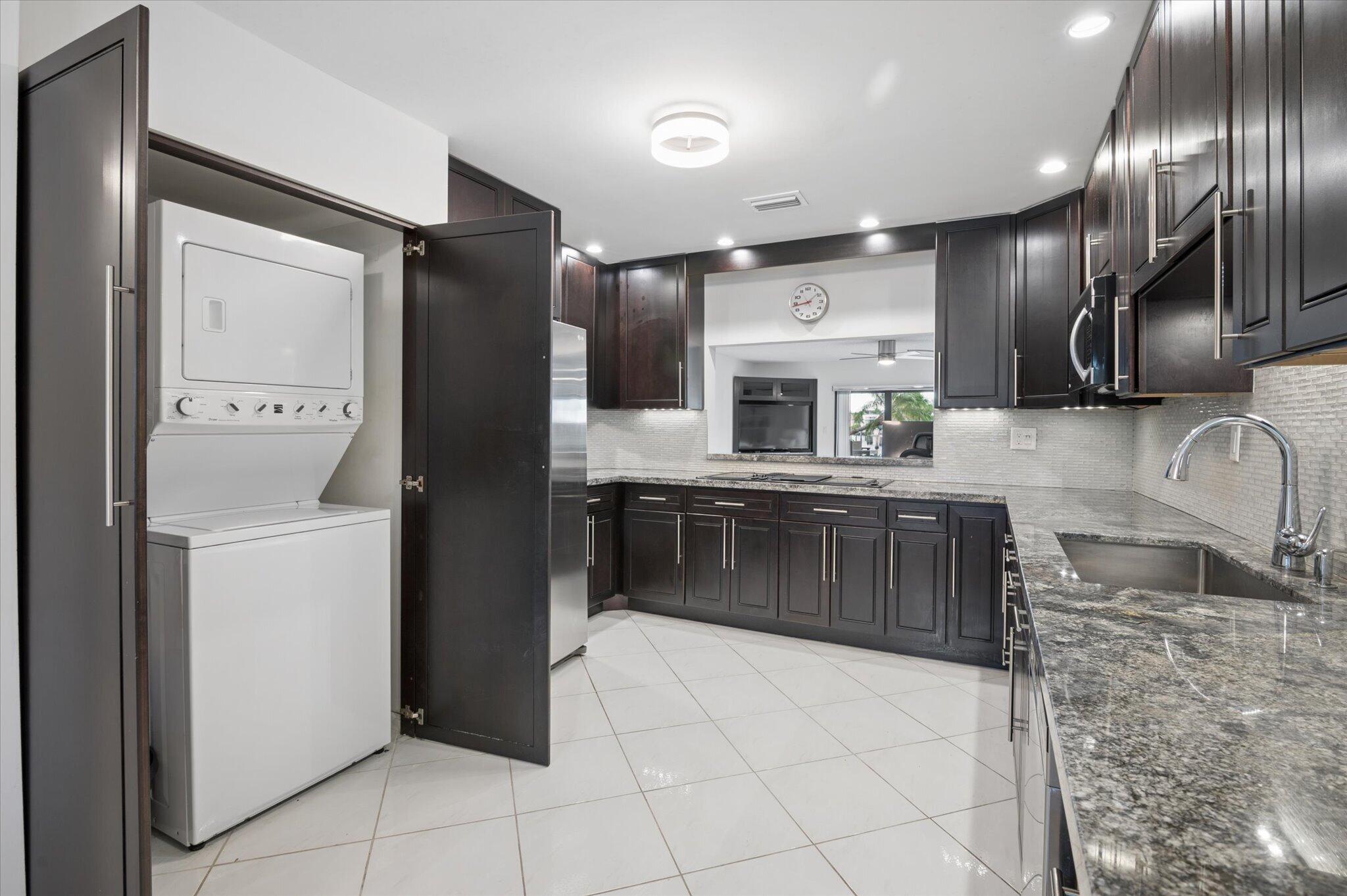 1101 South Riverside Drive, Unit 103 Pompano Beach, FL 33062 - Photo 9 of 23 07-Carbonara-1101 S Riverside Dr #103-7