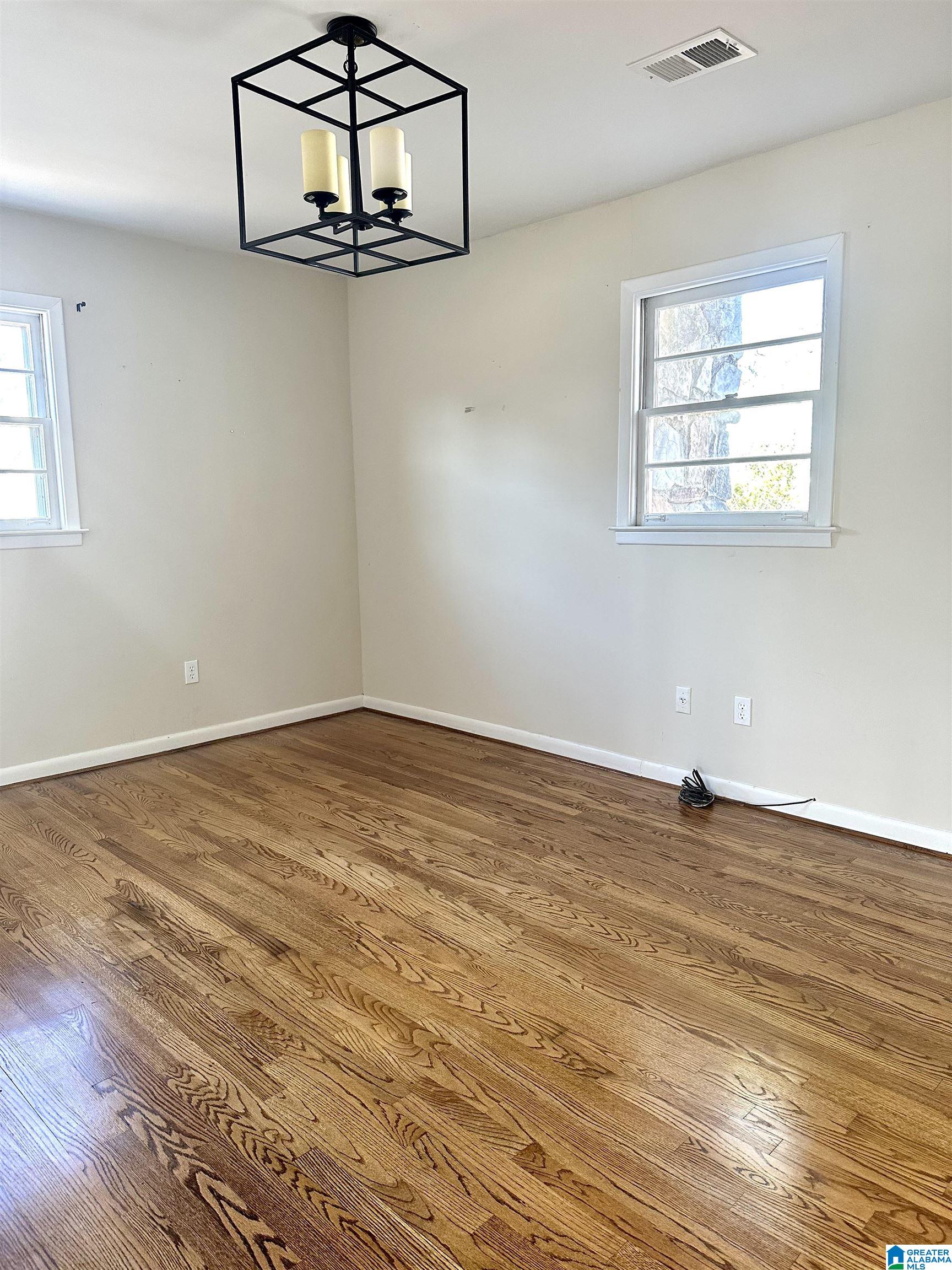 33 Pine Street Oneonta, AL 35121 - Photo 2 of 15