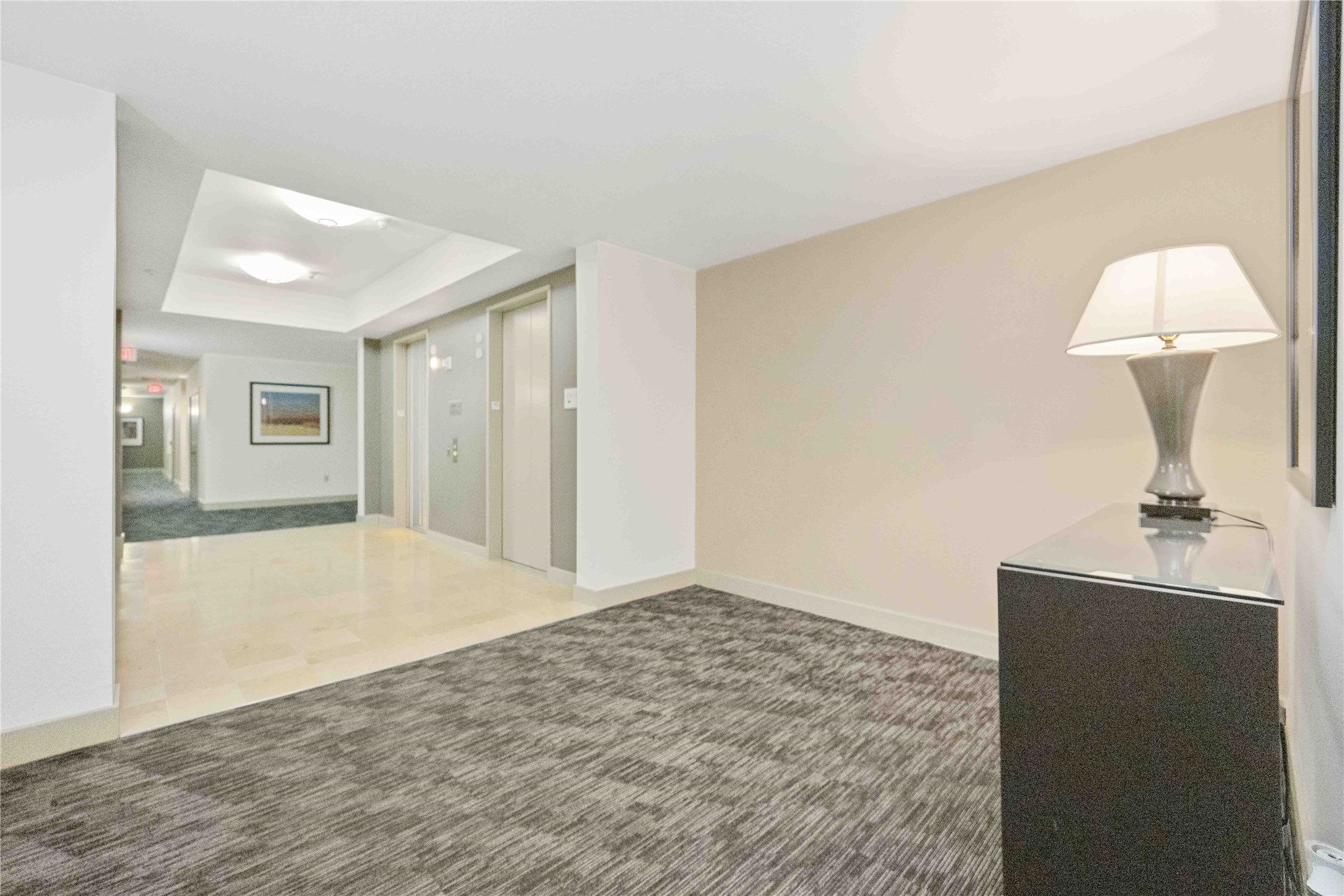 3505 Sage Road, Unit 1508 Houston, TX 77056 - Photo 23 of 23 Enjoy ultimate floor plan convenience with this 15th-floor unit located directly across from the elevator corridor, facilitating easy transitions from the secure lobby.