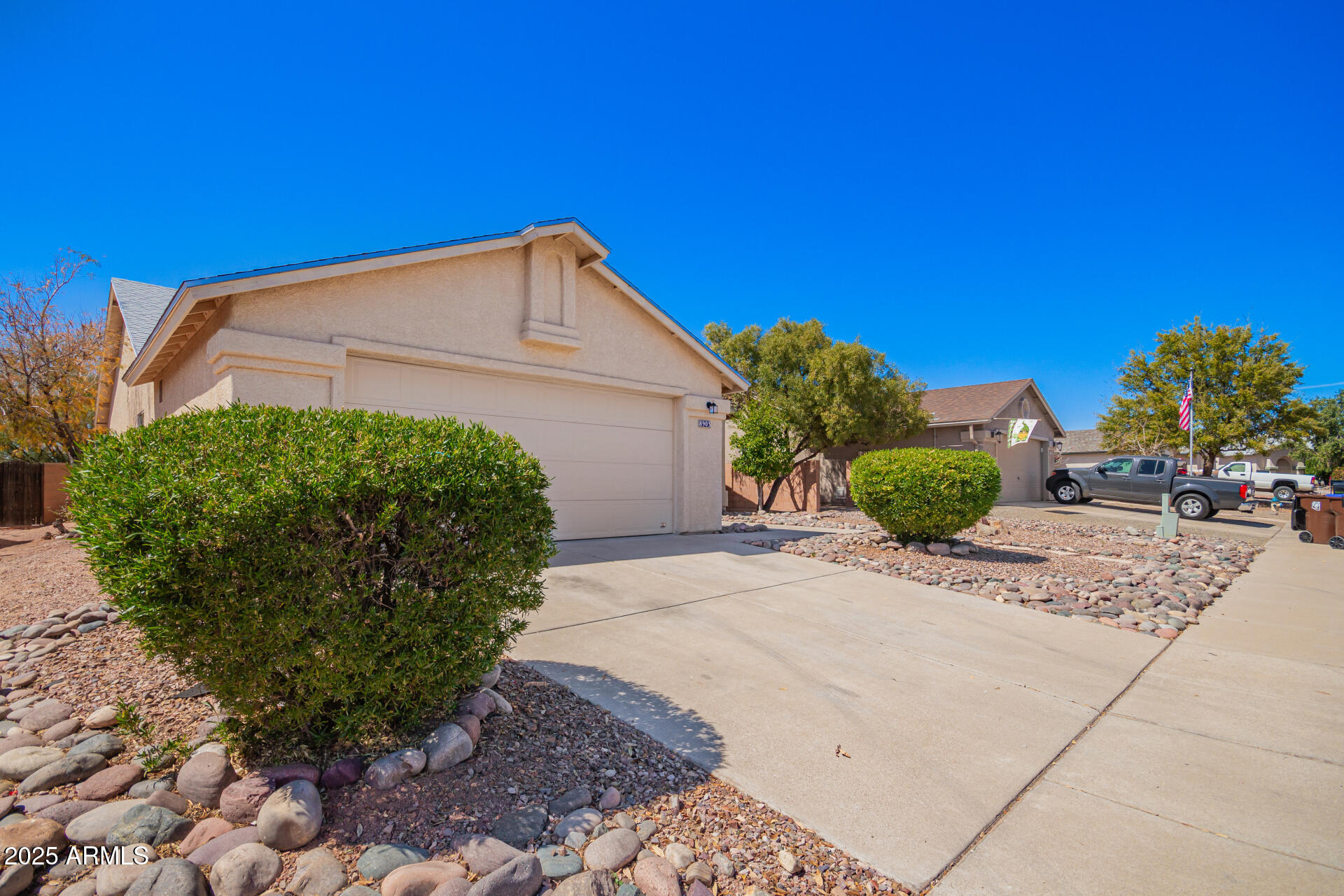 8903 North Soft Winds Drive Tucson, AZ 85742 - Photo 3 of 36 3 - Soft Winds