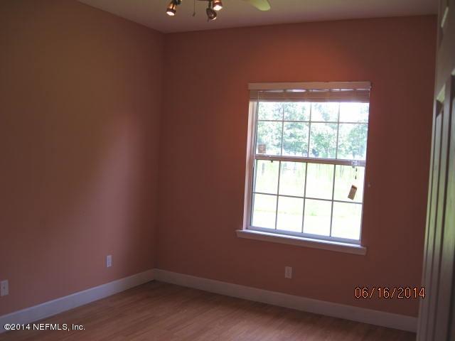 3038 Thunder Road Middleburg, FL 32068 - Photo 7 of 13 BEFORE_guestbed2