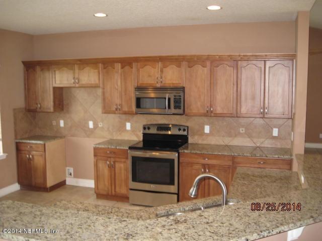 3038 Thunder Road Middleburg, FL 32068 - Photo 9 of 13 Kitchen