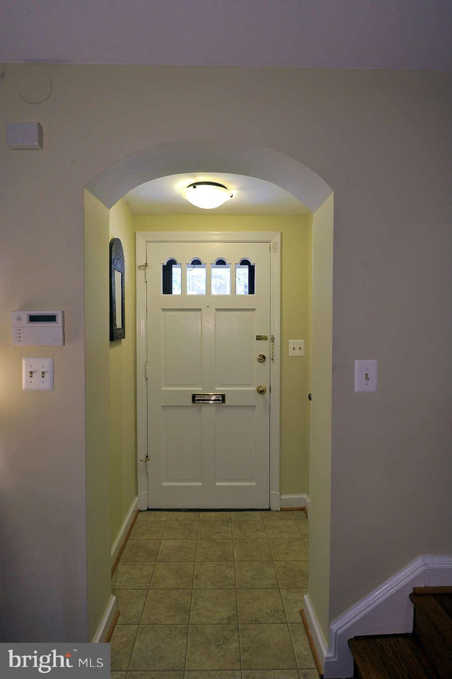 212 East Melbourne Avenue Silver Spring, MD 20901 - Photo 3 of 30 Interior (General)