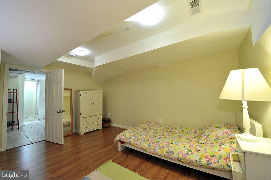 212 East Melbourne Avenue Silver Spring, MD 20901 - Photo 28 of 30 Interior (General)