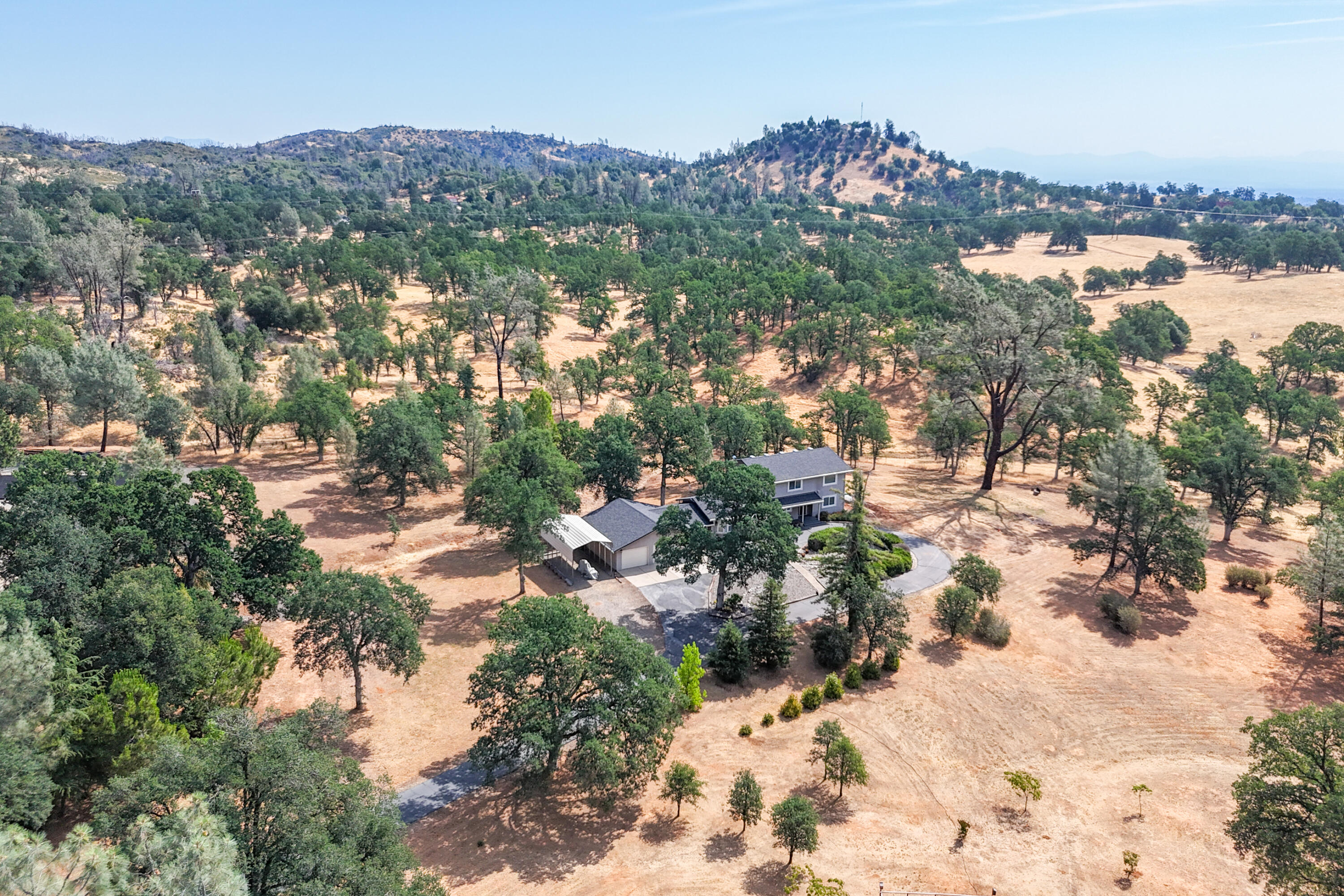 15842 Macleod Drive Redding, CA 96001 - Photo 30 of 36 a view of city and mountain