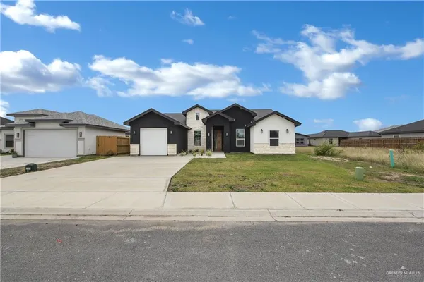 $275,900 | 470 Marcelo Street, La Feria, TX 78559