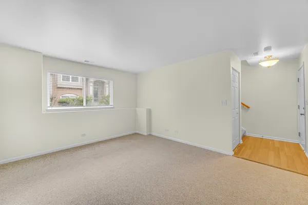 $2,695 | 1114 North Claremont Drive, Palatine, IL 60074