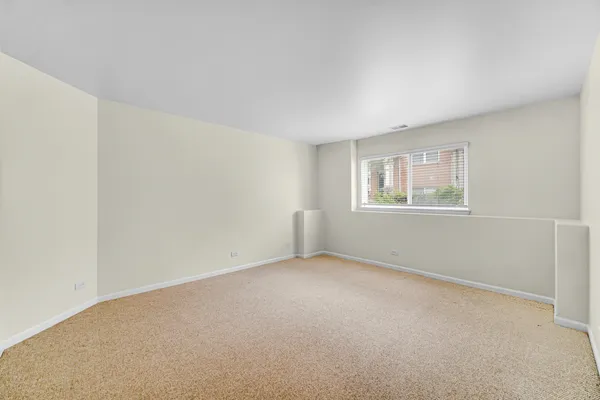 $2,695 | 1114 North Claremont Drive, Palatine, IL 60074
