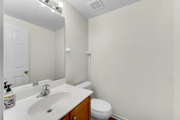 $2,695 | 1114 North Claremont Drive, Palatine, IL 60074