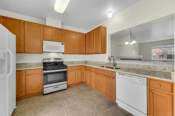 $2,695 | 1114 North Claremont Drive, Palatine, IL 60074