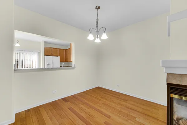 $2,695 | 1114 North Claremont Drive, Palatine, IL 60074