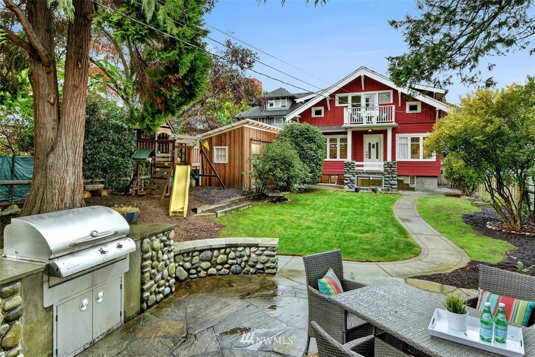318 North 74th Street Seattle, WA 98103 - Photo 1 of 25 Gallery Image 1