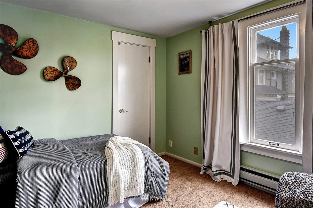 318 North 74th Street Seattle, WA 98103 - Photo 13 of 25 Gallery Image 13