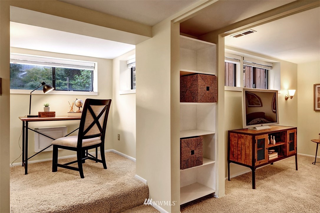 318 North 74th Street Seattle, WA 98103 - Photo 19 of 25 Gallery Image 19