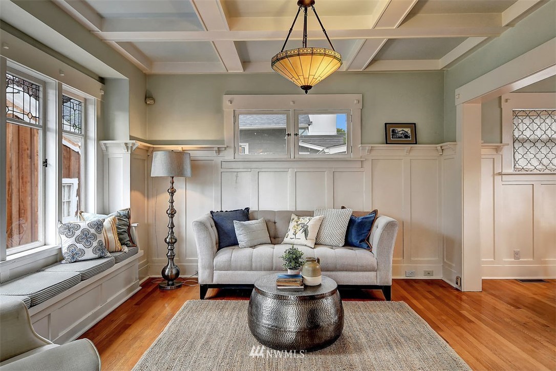 318 North 74th Street Seattle, WA 98103 - Photo 4 of 25 Gallery Image 4