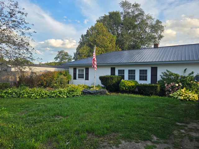 $210,000 | 20 Burton Street, Hartland, ME 04943