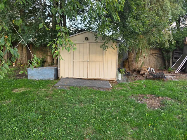 $210,000 | 20 Burton Street, Hartland, ME 04943