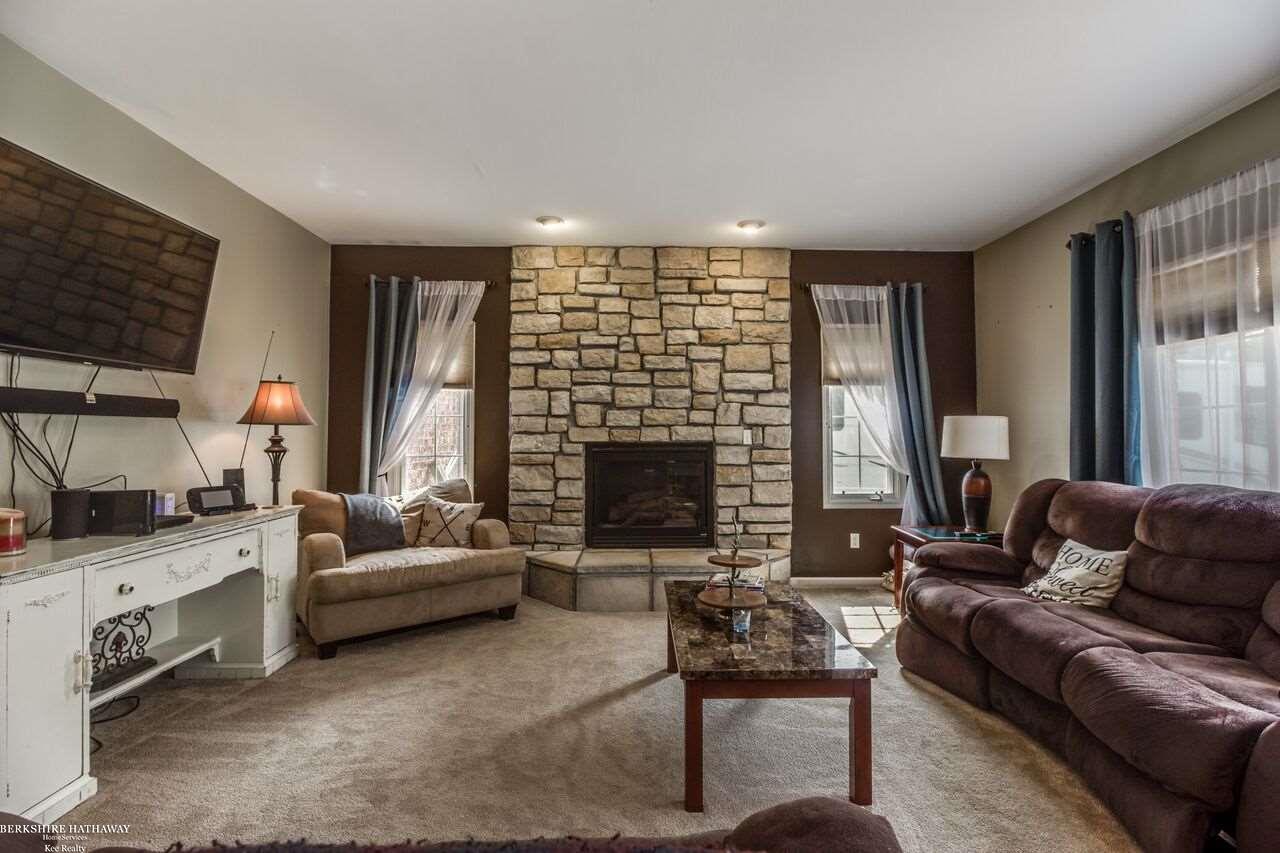 52655 Fairchild Road Chesterfield, MI 48051 - Photo 9 of 22