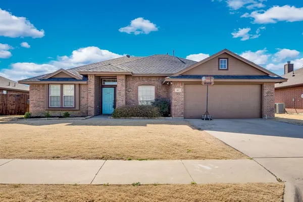 $294,999 | 417 Cotton Bend Trail, Venus, TX 76084