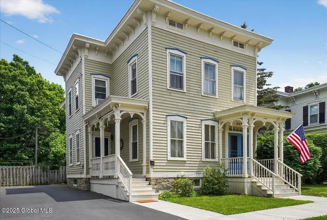 $249,900 | 302 South William Street, Johnstown, NY 12095