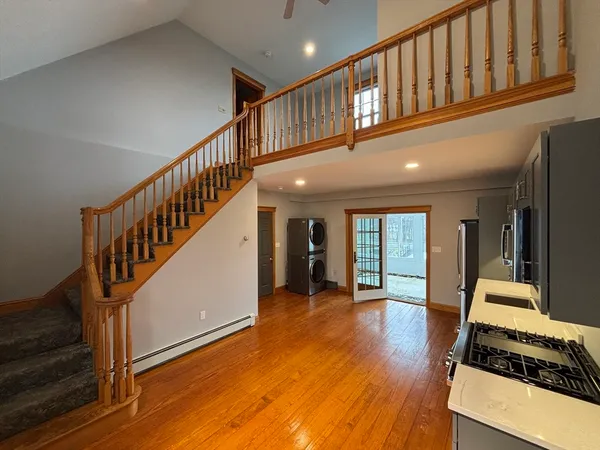 $2,200 | 276 Bullard Street, Unit 276, Walpole, MA 02081