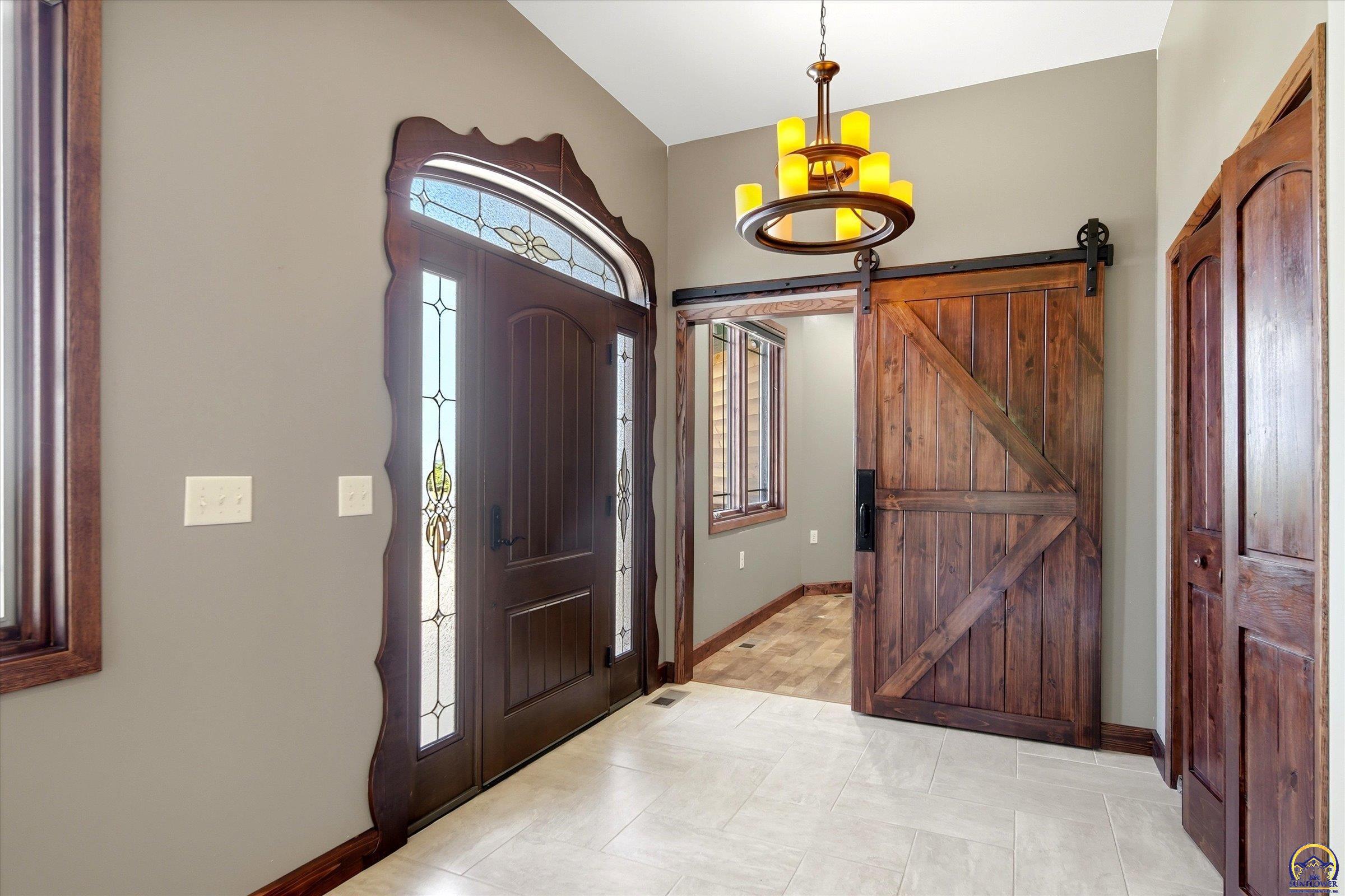 6010 Southwest Douglas Road Topeka, KS 66610 - Photo 6 of 25
