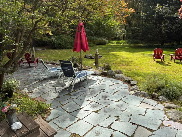 $3,000 | 529 North Madison Road, Guilford, CT 06437