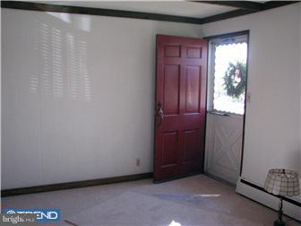 244 Clamer Road Ewing, NJ 08628 - Photo 6 of 10 Living Room