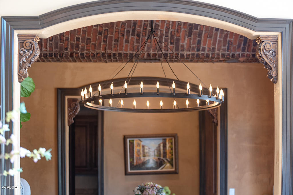 969 Rancho Road Thousand Oaks, CA 91362 - Photo 26 of 54 a view of a balcony