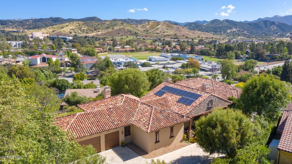 969 Rancho Road Thousand Oaks, CA 91362 - Photo 44 of 54 a view of a city from a terrace