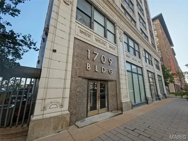 $1,200 | 1709 Washington Avenue, Unit 705, St. Louis, MO 63103