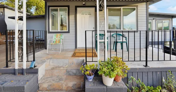 $569,000 | 20 Mary Street, Glenhaven, CA 95443